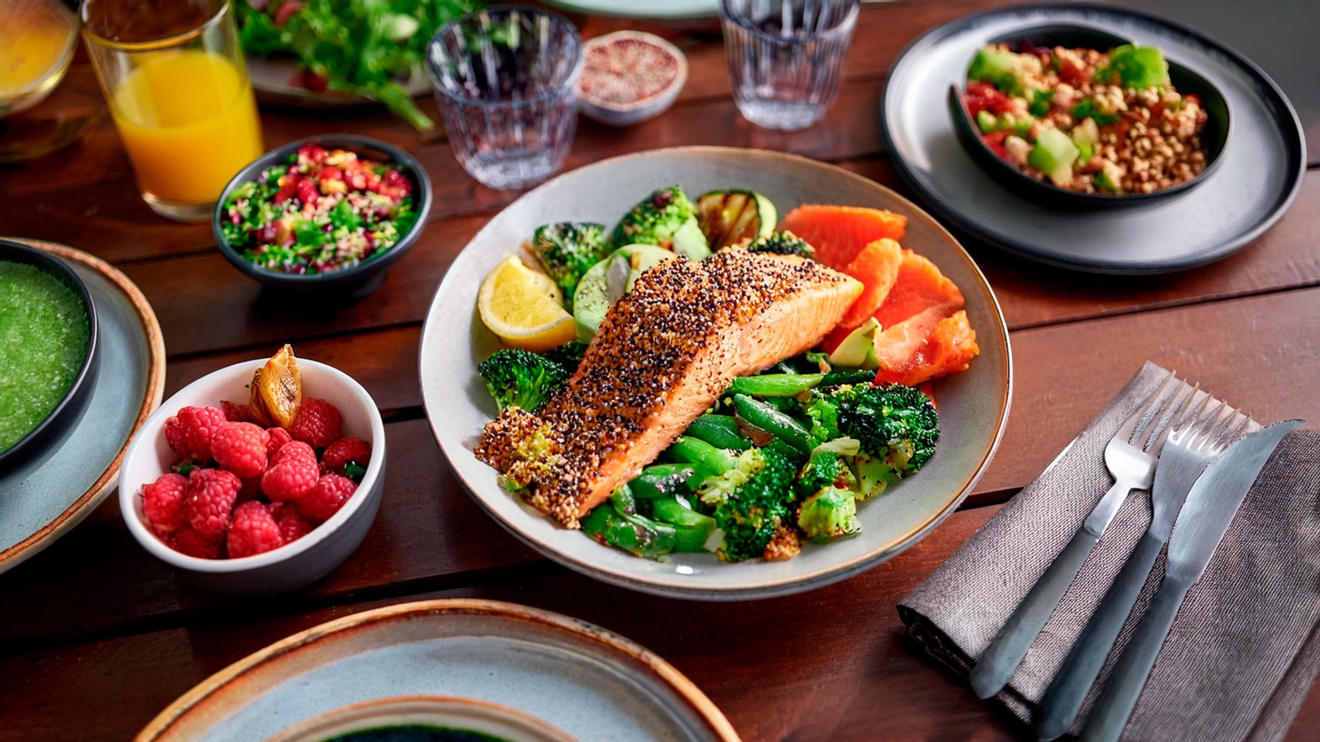 Femme Collaborative Guide Alimentation Equilibrée